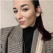 Biologa impartisce lezioni di materie scientifiche